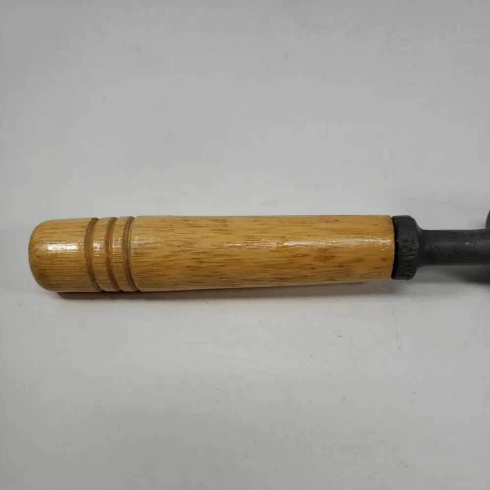 Ice Cream Scoop Sourceline Vintage Turned Wood Handle Made in Taiwan Collectible